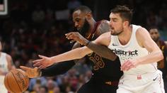 Satoranský školil celý Cleveland! Washington vyhrál potřetí v řadě