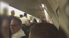 Na palubě letadla se strhla bitka! Pilot musel nouzově přistát
