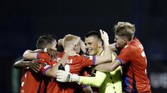 Potřebuji štípnout. Je to sen, říká po vítězném debutu osmnáctiletý Baier
