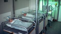 Extrémně vzácný porod: Na svět přišla jednovaječná čtyřčata