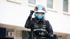 Kvalifikaci v Maďarsku ovládl Russell. Verstappen odstartuje z páté řady