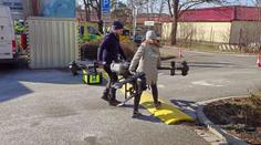 První pomoc přiletí z nebes. Záchranáři testovali speciální dron