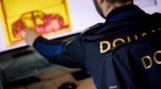 Embargo? Bohatým Rusům nijak nevadí, pašeráci jim vozí luxusní auta přímo z EU
