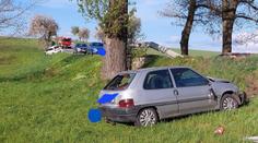 Starší řidič narazil při předjíždění do protijedoucího auta, nehodu nepřežil