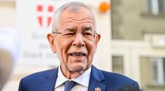 Prezidentské volby v Rakousku: Podle odhadů byl znovuzvolen Van der Bellen