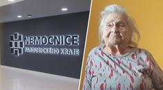 Rodina z Pardubicka zuří. Nemocnice poslala tetu domů v zuboženém stavu, tvrdí