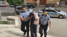 Muž měl ženu s rakovinou pořezat mačetou. Už je ve vazbě