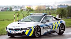 Už je jasné, kdo řídil policejní BMW. Prozradili to záchranáři