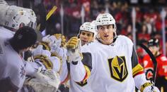 Dres v NHL mění další Češi. Nové angažmá má Nosek, Kämpf i Vladař