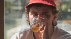 Francouzské vinařství se dostává do problémů. Mladí mají raději pivo