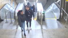 VIDEO: Brutální napadení v pražském metru. Útočník policii uniká