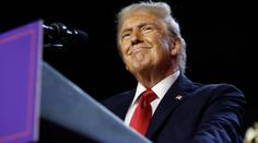 Trumpova fantazie nezná mezí. Chtěl by se stát papežem