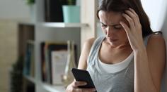 Vlastě napadli účet podvodníci. Na ukrajinské účty přeposlali statisíce