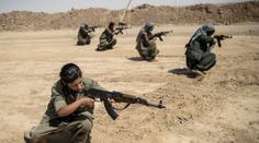 Kurdští milicionáři si v Česku otevřeli náborovou kancelář