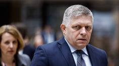 Fico se po roce vrací na místo činu. Vláda zasedne v Handlové, kde na něj stříleli