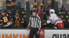 Komická situace v NHL. Rozzuřený Panarin se pustil do Marchanda