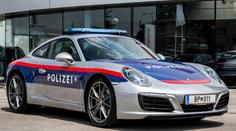 I rakouská policie má služební sporťák - Porsche 911