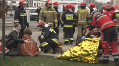 Na přechodu ve Štětíně vjel řidič do lidí. Devatenáct je zraněných, z toho šest dětí