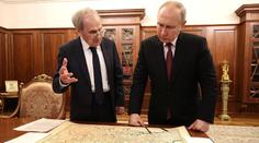 Na mapách ze 17. století Ukrajina není, tvrdil Putin. Jenže ona tam je