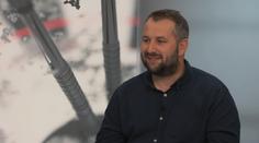 Na letišti jsem musel vyhodit šipky. Vyhrávat mě nebaví, řekl obhájce titulu