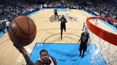 James, Durant či Westbrook. Hvězdy NBA v noci opět zářily!