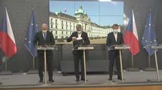 Podle opozice je v opatřeních chaos. Vláda reaguje operativně, sdělil Babiš