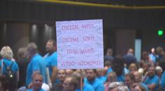 Odboráři nejsou spokojení s vládou. Na říjen svolali demonstraci