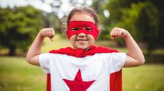 Dívenka (6) se stala hrdinkou. Z hořícího domu zachránila celou rodinu