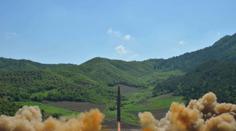 Severní Korea odpálila dvě rakety, zřítily se do moře, oznámil Soul