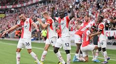 Jako srážka kamionu s autem, píší v Belgii. Slavii přirovnávají k tyranovi