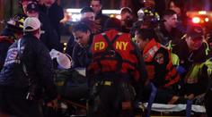 V New Yorku se zřítil do řeky vrtulník s turisty. Pět mrtvých