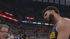 Šílenou koncovku poločasu završil koš s klaksonem. Denver srovnal sérii