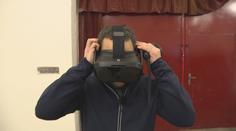 Středočeská policie využívá virtuální realitu. Simuluje jim reálné situace