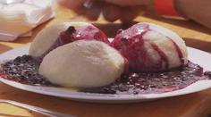 Borůvkobraní přilákalo tisíce lidí. Nechyběly knedlíky ani sladké speciality