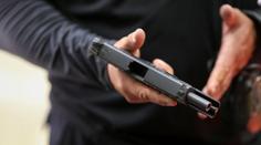 Drama ve školce na Přerovsku. Policistovi omylem vystřelila služební zbraň