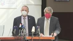 S vládou, nebo proti ní? Komunisté stále neřekli, jak budou hlasovat