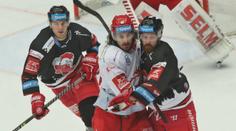 Filippi čtyřmi góly sestřelil marné Kladno. Třinec rozdrtil Olomouc