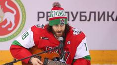 Rocková hvězda z KHL! Hokejista všem vyrazil dech a fanynky šílely