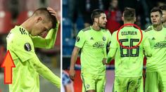 Záhadné hrby! Co měli fotbalisté v Evropské lize pod dresem?