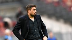 Po červené výbuch emocí. Trenér agresivně lomcoval se svěřencem