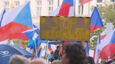 Žádné pochopení i právo na názor. Politici reagují na protivládní protesty