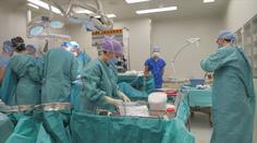 Úžasný úspěch českých lékařů. Při operaci transplantovali celé břicho