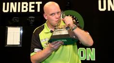 Gerwen v Premier League zaútočí na rekordní vítězství. Sledujte na Nova Sport