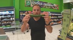 Kontrola obchodů v Šumperku: Plíseň i špatně navážené potraviny