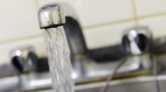 Voda v Dejvicích není pitná! Tisíce lidí riskují průjem. SEZNAM ULIC