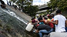 Venezuela je už 5 dní bez proudu! Lidé mají potíže sehnat jídlo i vodu