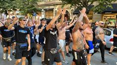 Fanoušci Kodaně prošli Prahou se stovkami policistů. Ke rvačkám došlo už v pondělí
