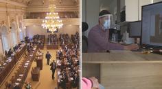 Řada radnic vyvěsila černý prapor. Tichý protest mohou utnout poslanci