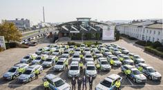 Policisté dostali na dálnice nové superby. Stovku zvládnou za necelých šest vteřin