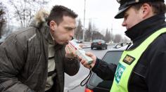 Pozor na alkohol, počet nehod stoupá! Kde je riziko největší? MAPA